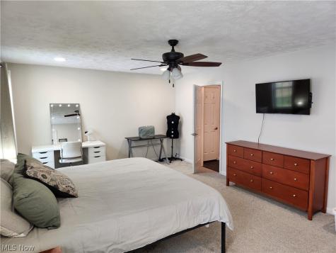 218 Stone Ridge Way Berea OH 44017