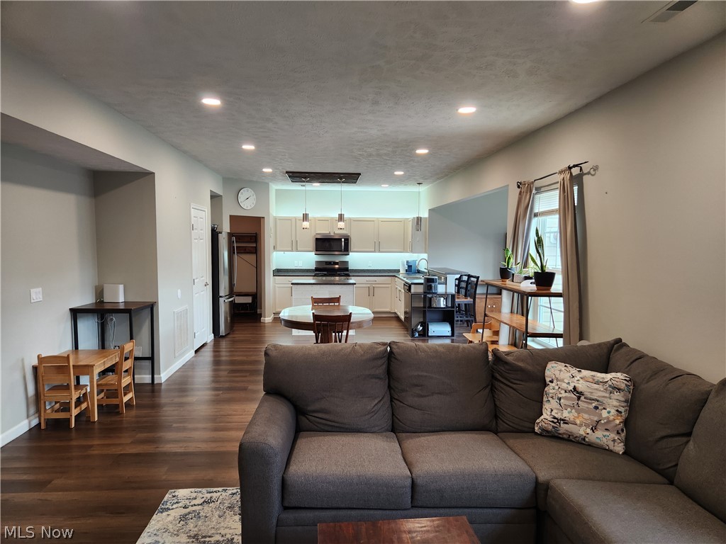 218 Stone Ridge Way Berea OH 44017