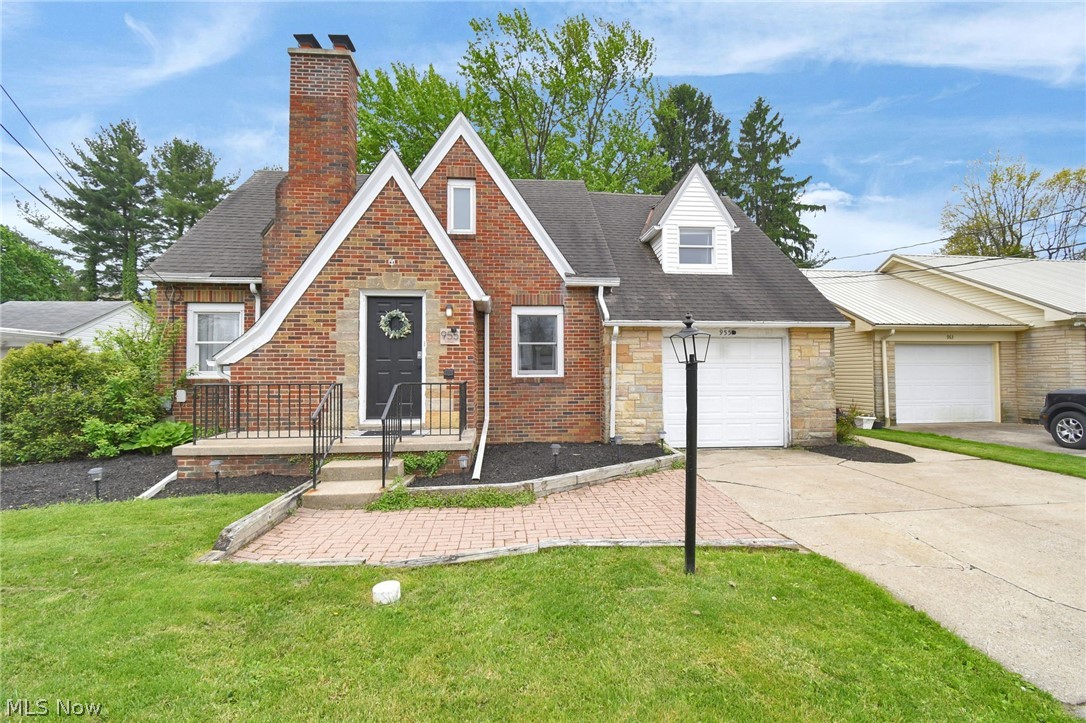 955 Maumee Avenue Mansfield OH 44906