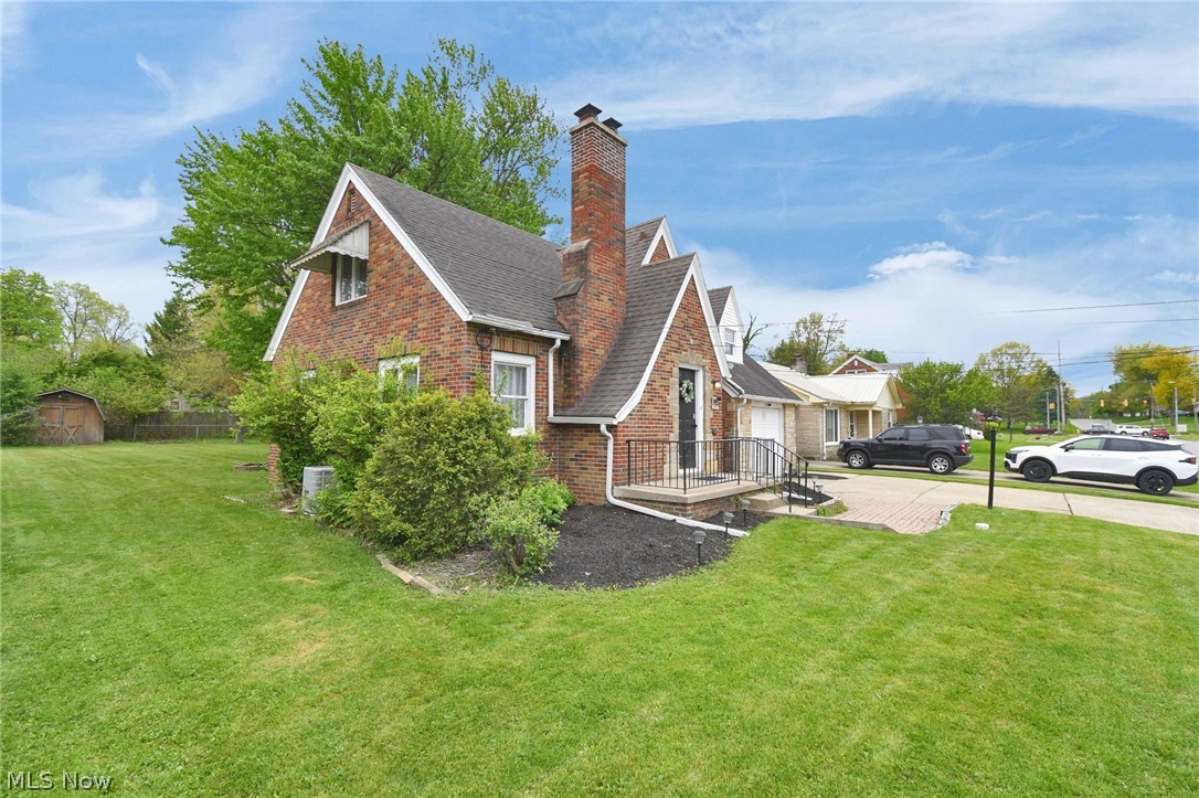 955 Maumee Avenue Mansfield OH 44906