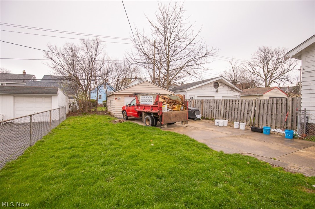 11412 Thrush Avenue Cleveland OH 44111