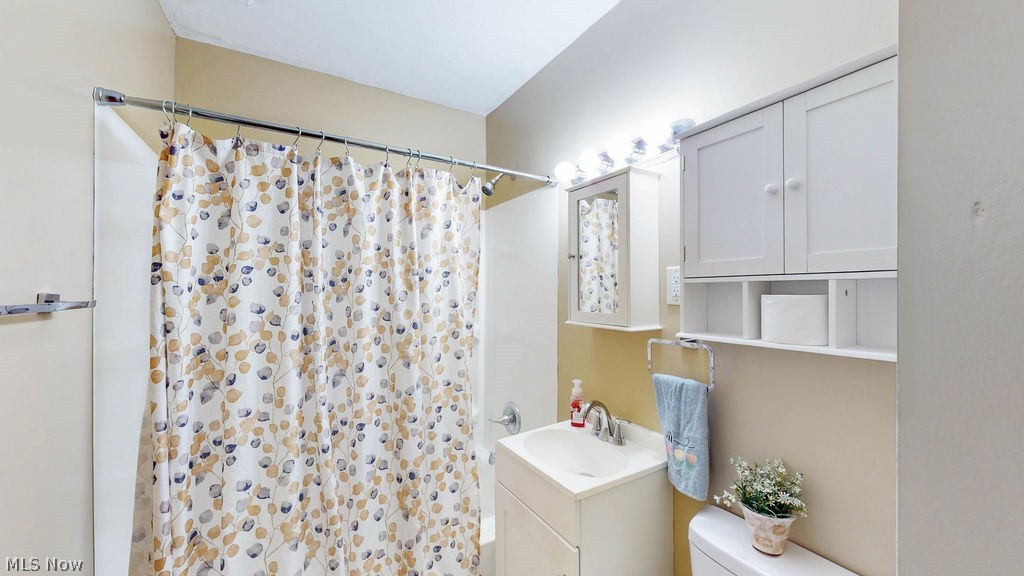 841 Caddo Avenue Akron OH 44305