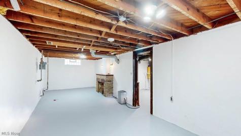 841 Caddo Avenue Akron OH 44305