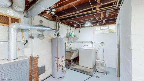 841 Caddo Avenue Akron OH 44305