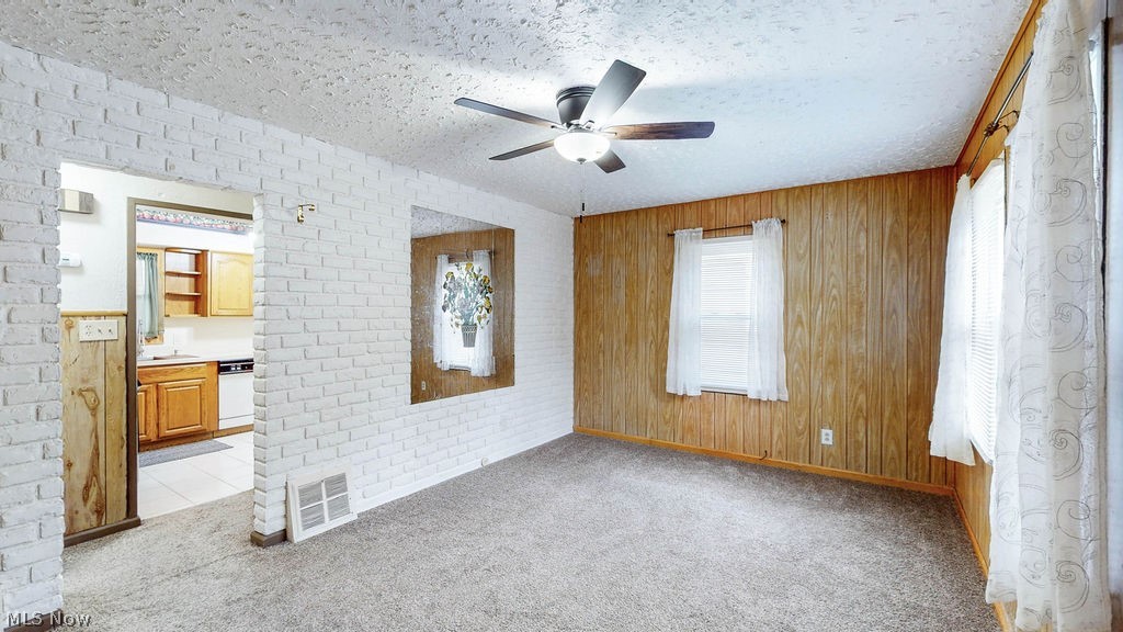 841 Caddo Avenue Akron OH 44305