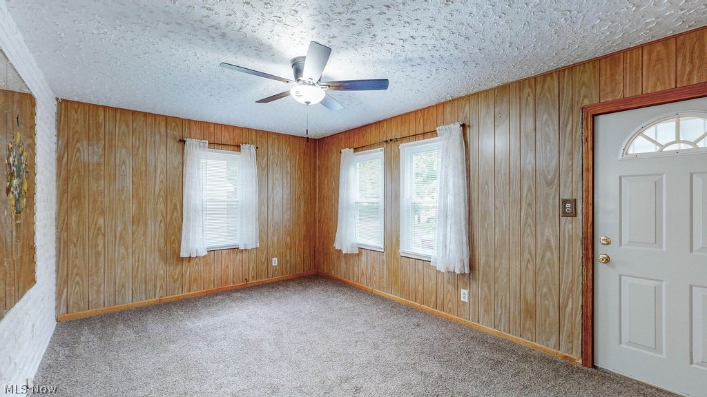 841 Caddo Avenue Akron OH 44305