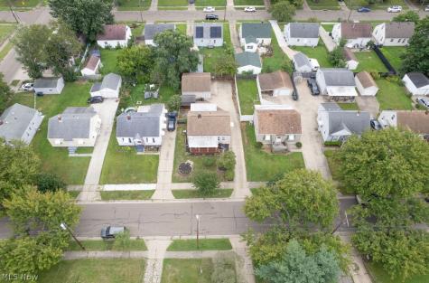 841 Caddo Avenue Akron OH 44305