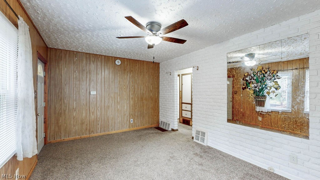 841 Caddo Avenue Akron OH 44305