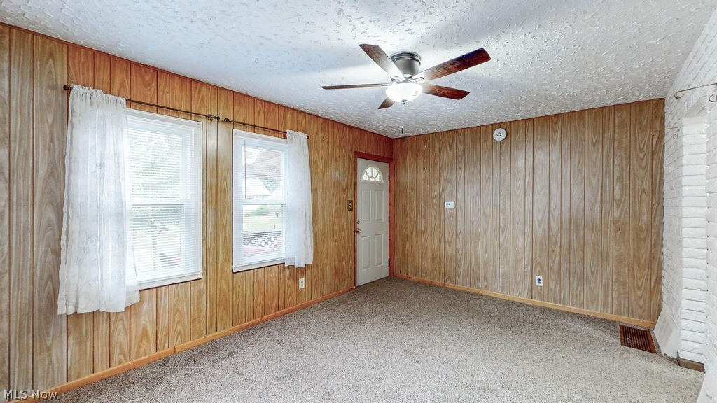 841 Caddo Avenue Akron OH 44305