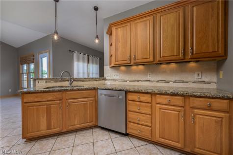 1436 Glenbrook Avenue Louisville OH 44641