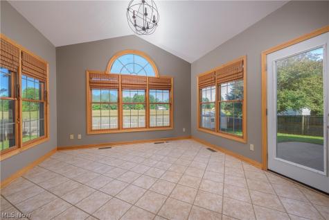 1436 Glenbrook Avenue Louisville OH 44641