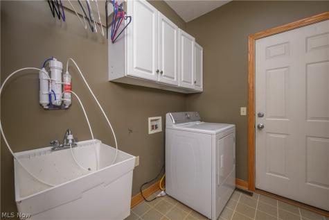 1436 Glenbrook Avenue Louisville OH 44641