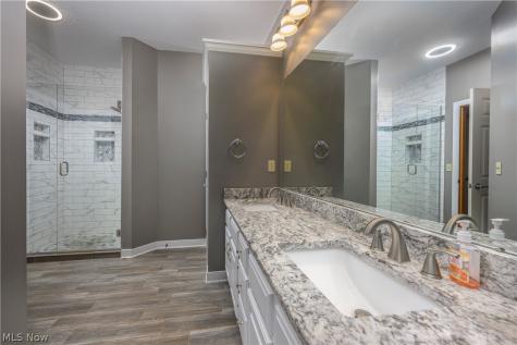 1436 Glenbrook Avenue Louisville OH 44641
