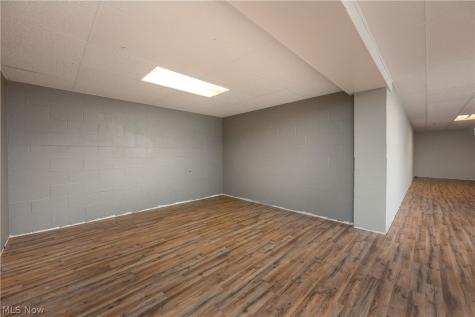 1436 Glenbrook Avenue Louisville OH 44641