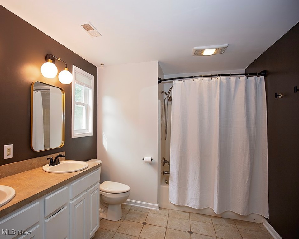 1400 Westvale Avenue Akron OH 44313