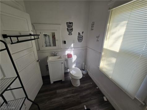 4072 E 72nd Street Cleveland OH 44105