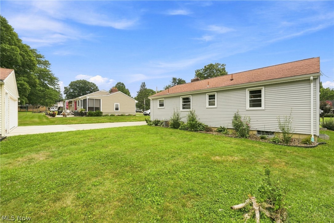 2944 Howell Drive Poland OH 44514