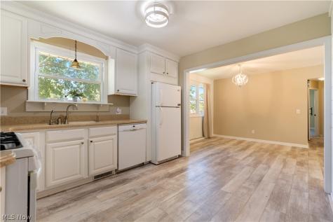 6787 Glenmere Avenue NE Canton OH 44721