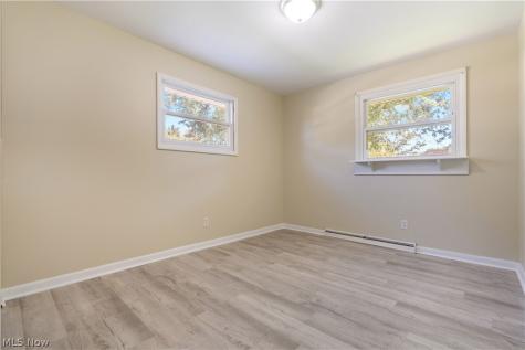 6787 Glenmere Avenue NE Canton OH 44721