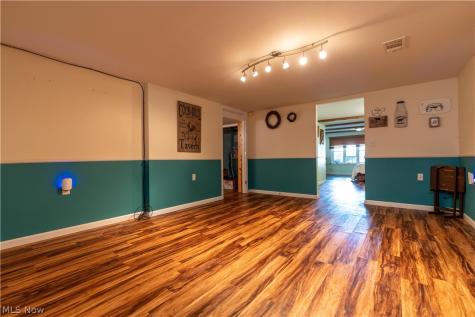 6787 Glenmere Avenue NE Canton OH 44721