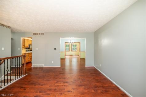 4851 Woodridge Drive Youngstown OH 44515