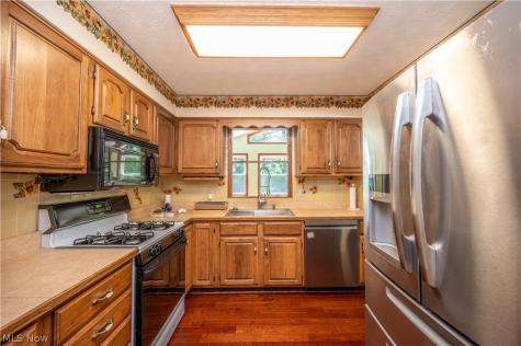 4851 Woodridge Drive Youngstown OH 44515