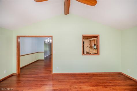 4851 Woodridge Drive Youngstown OH 44515