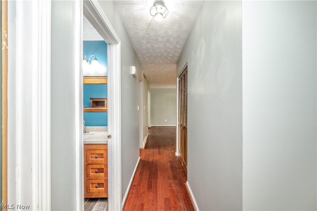 4851 Woodridge Drive Youngstown OH 44515