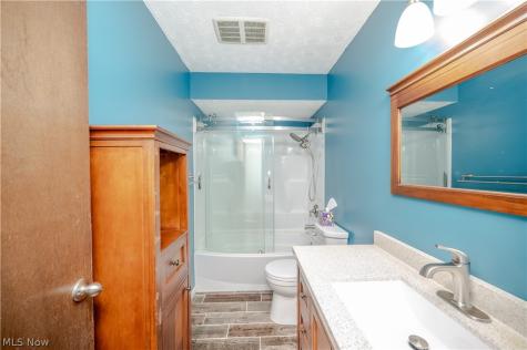 4851 Woodridge Drive Youngstown OH 44515