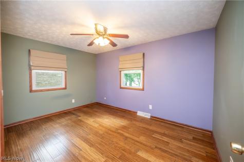 4851 Woodridge Drive Youngstown OH 44515