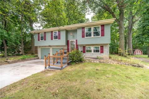 4851 Woodridge Drive Youngstown OH 44515