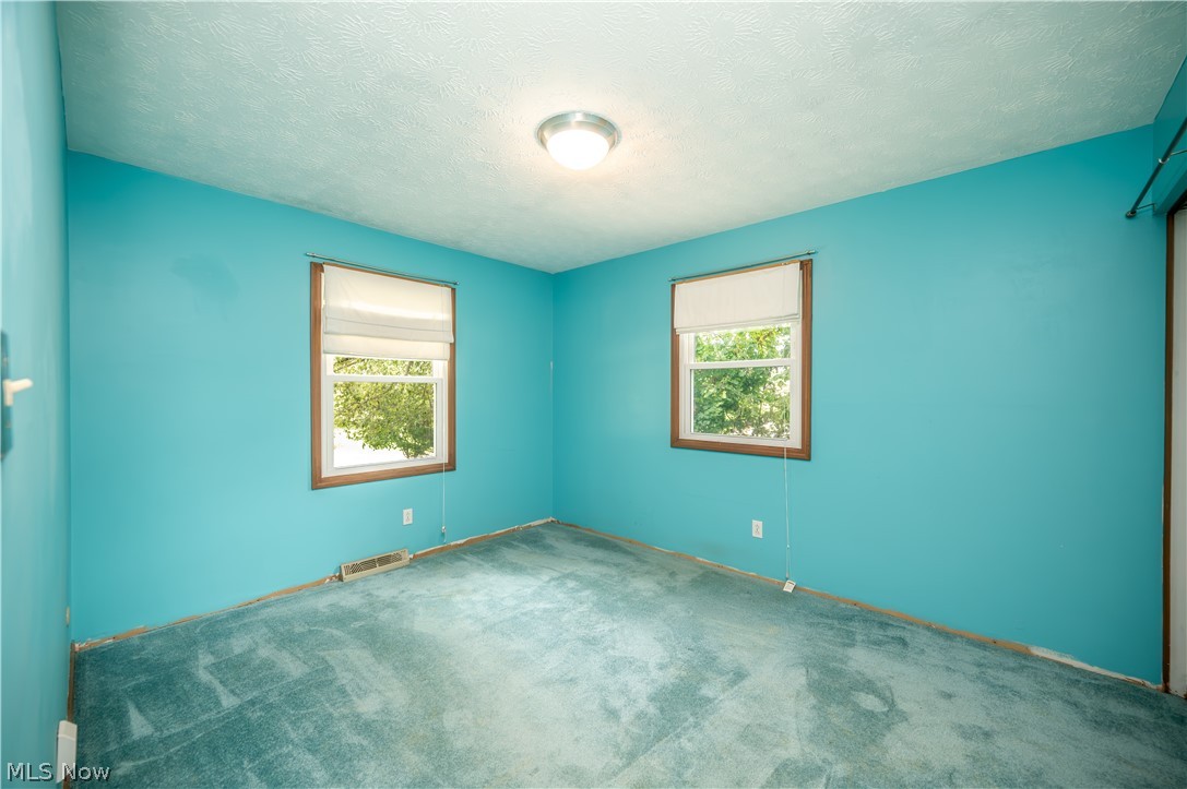 4851 Woodridge Drive Youngstown OH 44515