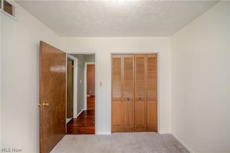 4851 Woodridge Drive Youngstown OH 44515