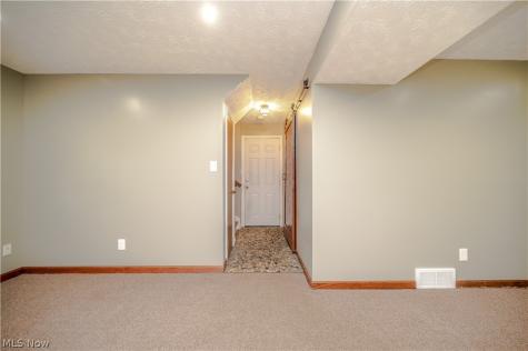 4851 Woodridge Drive Youngstown OH 44515
