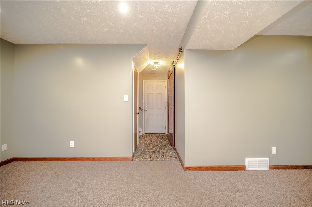 4851 Woodridge Drive Youngstown OH 44515