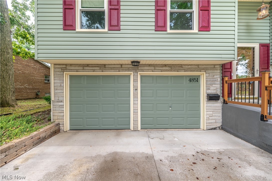 4851 Woodridge Drive Youngstown OH 44515