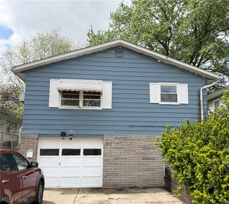 574 Fulmer Avenue Akron OH 44312