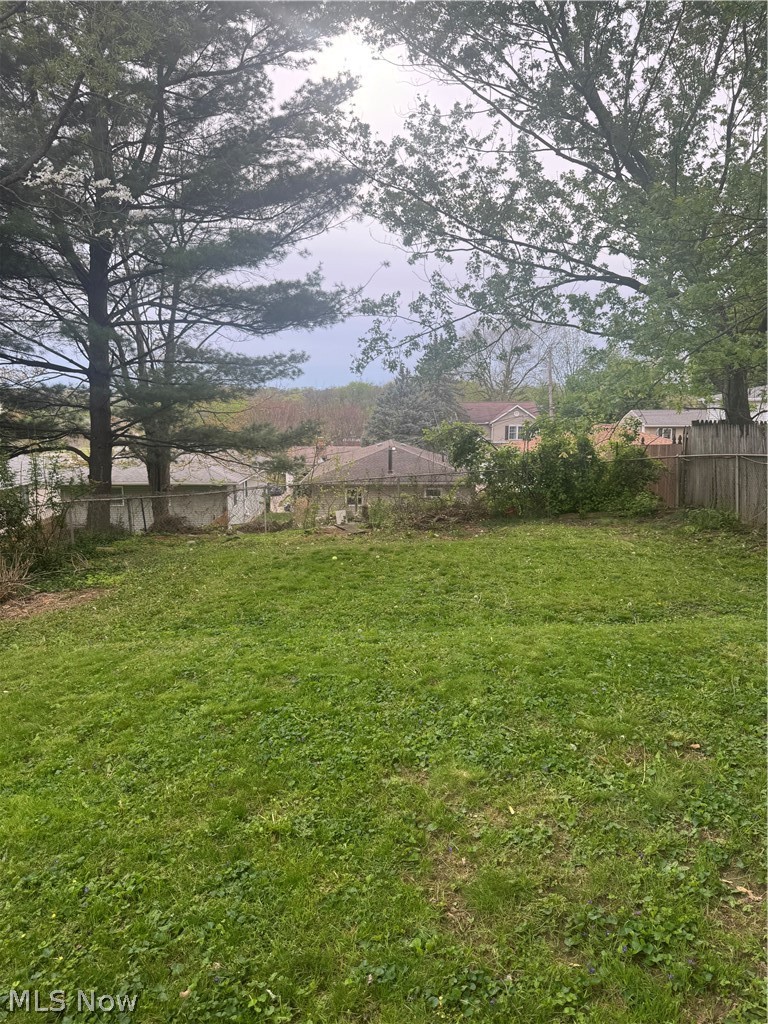 574 Fulmer Avenue Akron OH 44312