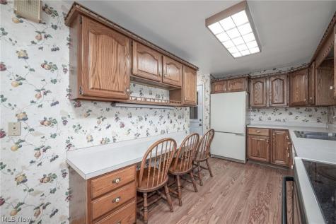 5665 Echodell Avenue NW North Canton OH 44720