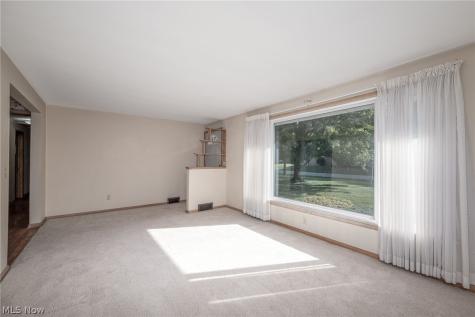 5665 Echodell Avenue NW North Canton OH 44720