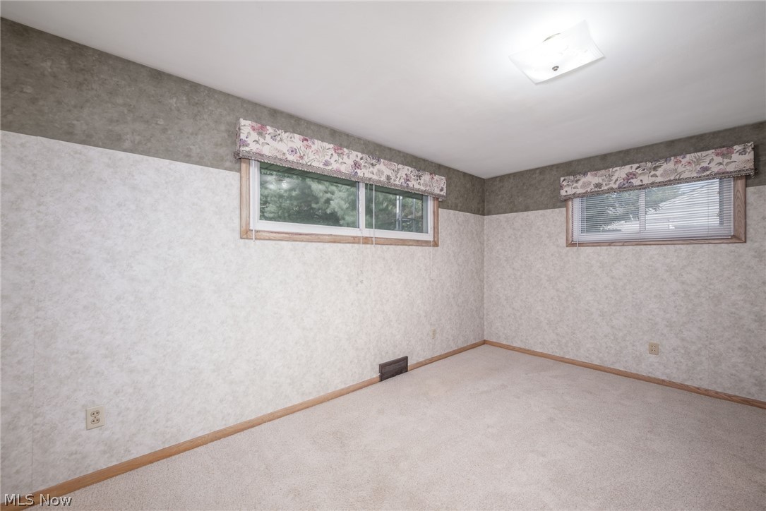 5665 Echodell Avenue NW North Canton OH 44720