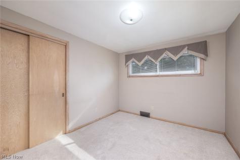 5665 Echodell Avenue NW North Canton OH 44720