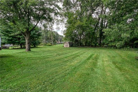 5665 Echodell Avenue NW North Canton OH 44720