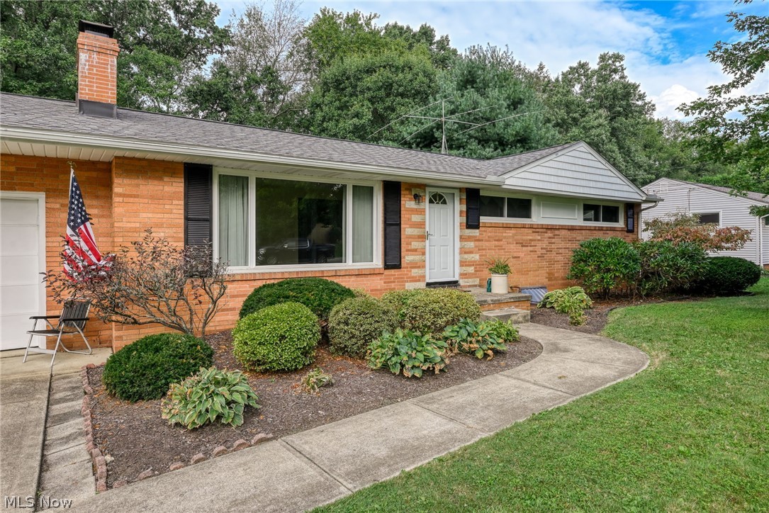 5665 Echodell Avenue NW North Canton OH 44720