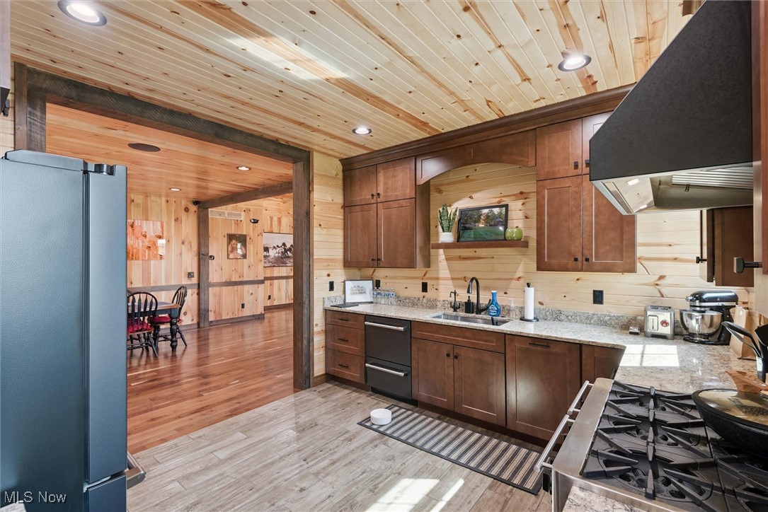 290 Townline Road Aurora OH 44202