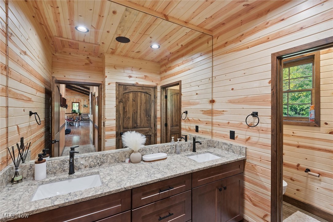 290 Townline Road Aurora OH 44202