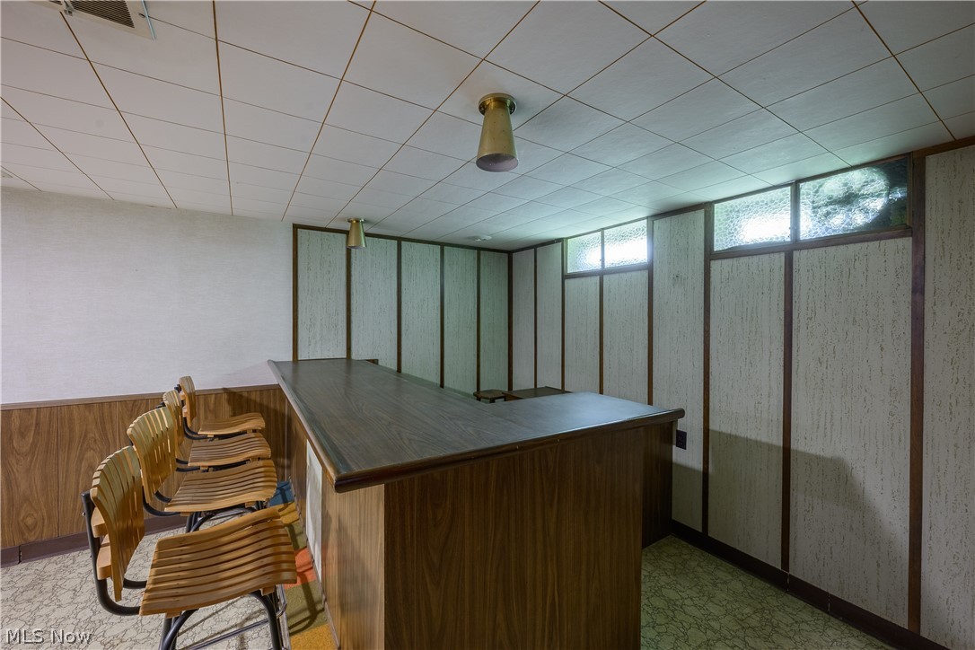 651 E Parkleigh Drive Seven Hills OH 44131