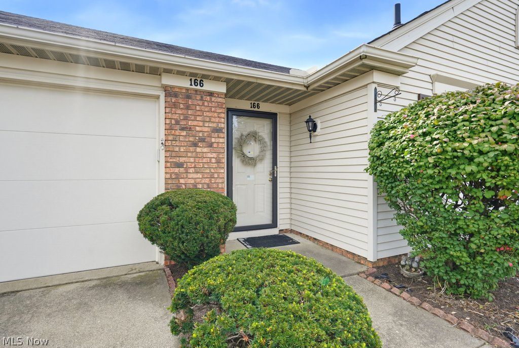 166 Sturbridge Drive Medina OH 44256