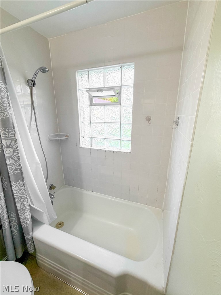 426 Joan Avenue Girard OH 44420
