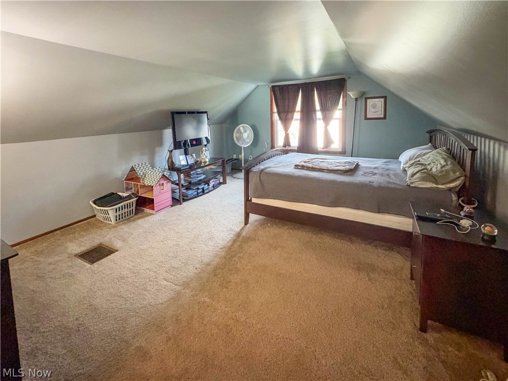 426 Joan Avenue Girard OH 44420